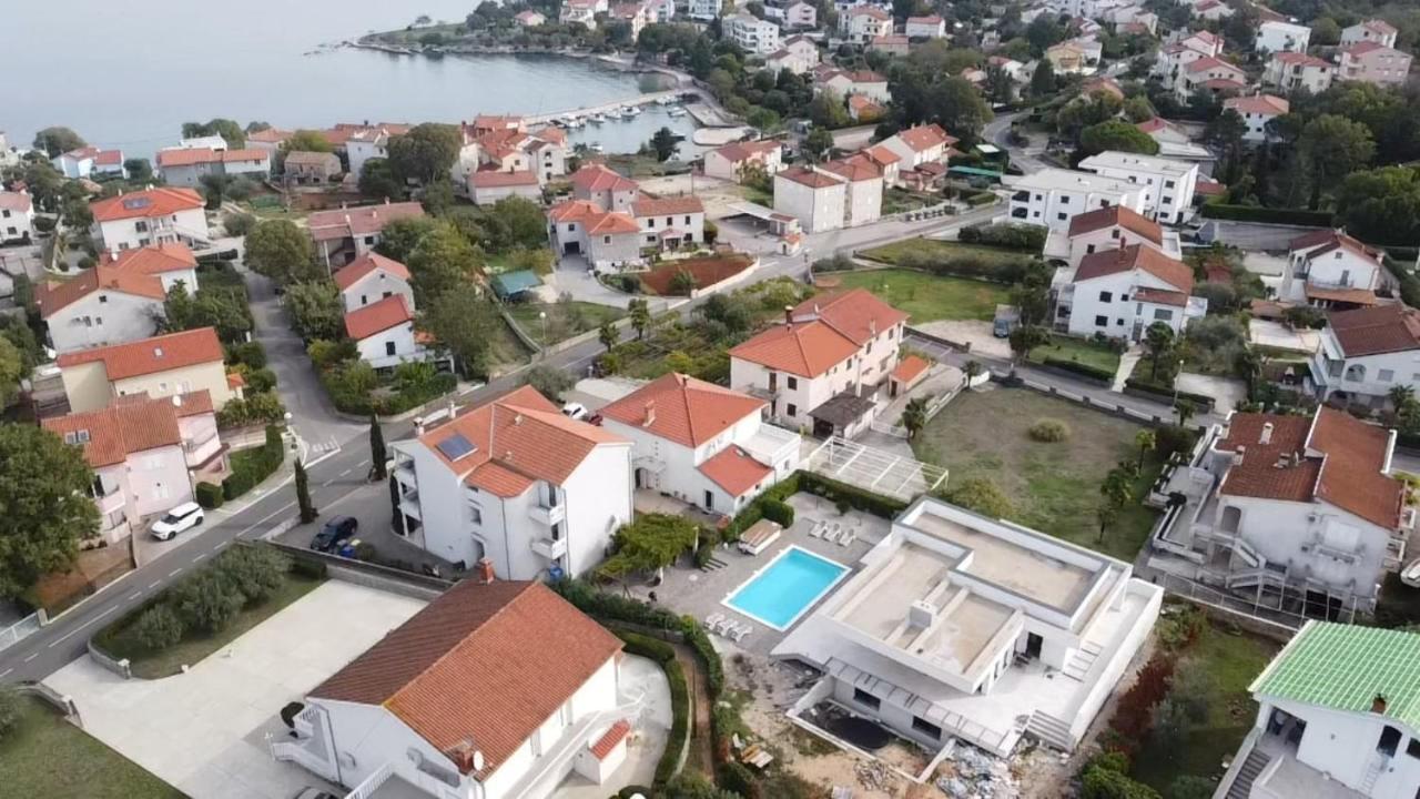 Tiza Apartments Vantacici Bagian luar foto