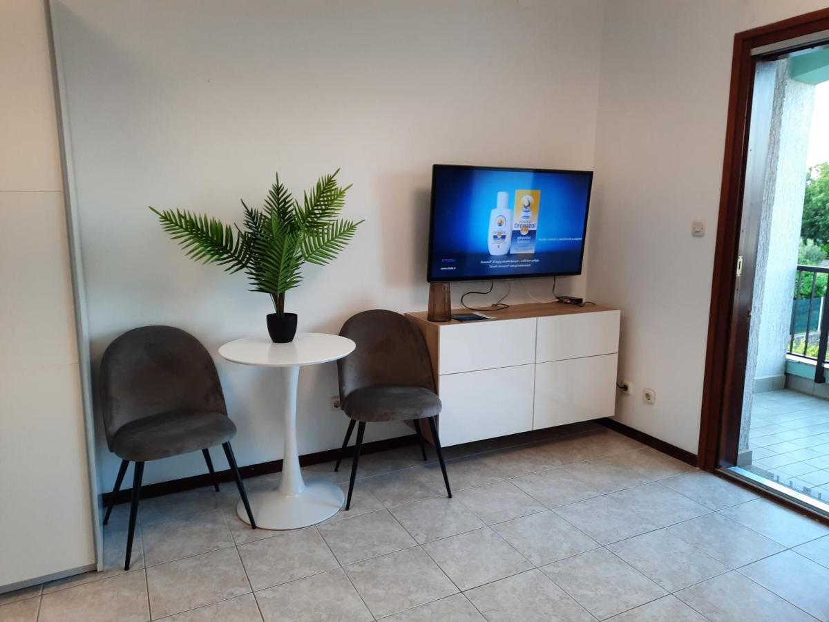Tiza Apartments Vantacici Bagian luar foto